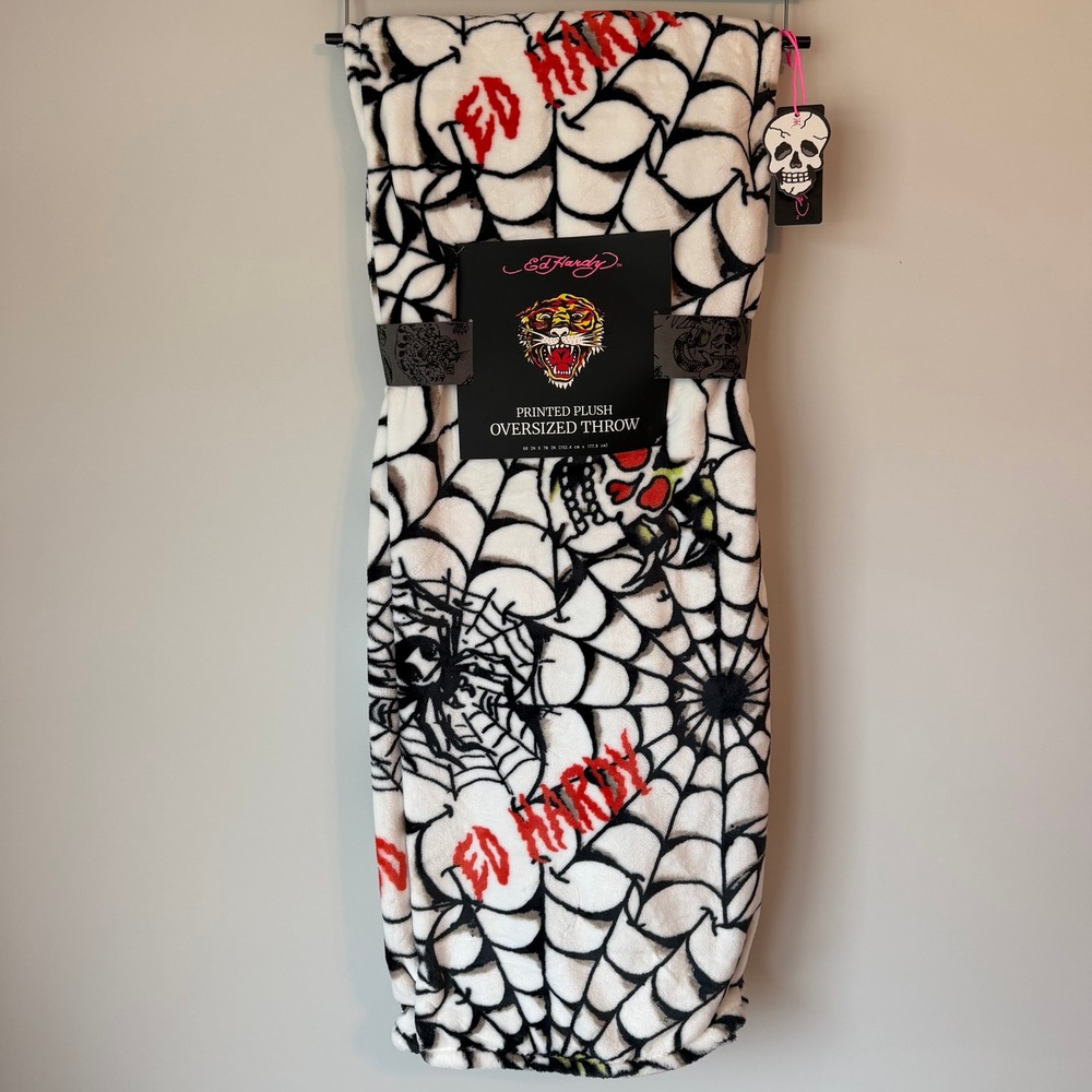 New Ed Hardy White Black Skull Throw Blanket 60x70 Gothic Spiderweb Halloween